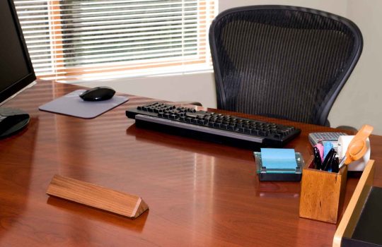 כיצד לבחור שולחנות מנהלים2